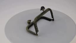 10 Pcs/Lot 8.5 CM Antique Bronze Metal Purse Frame Square Lotus Head Coral Beads Kiss Clasp DIY Bag Accessories