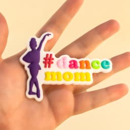 1pcs Mom Life Charms For Beach Bag Accessories Colourful Cool Moms Clus Decoration Dog Beach Tote Bag Accessories