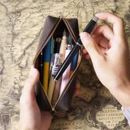 AIGUONIU Vintage Leather Pencil Bag Simple Stationery Hoder Pen Case Storage Bag Zipper Pencil Pouch Glasses Box School Supplies