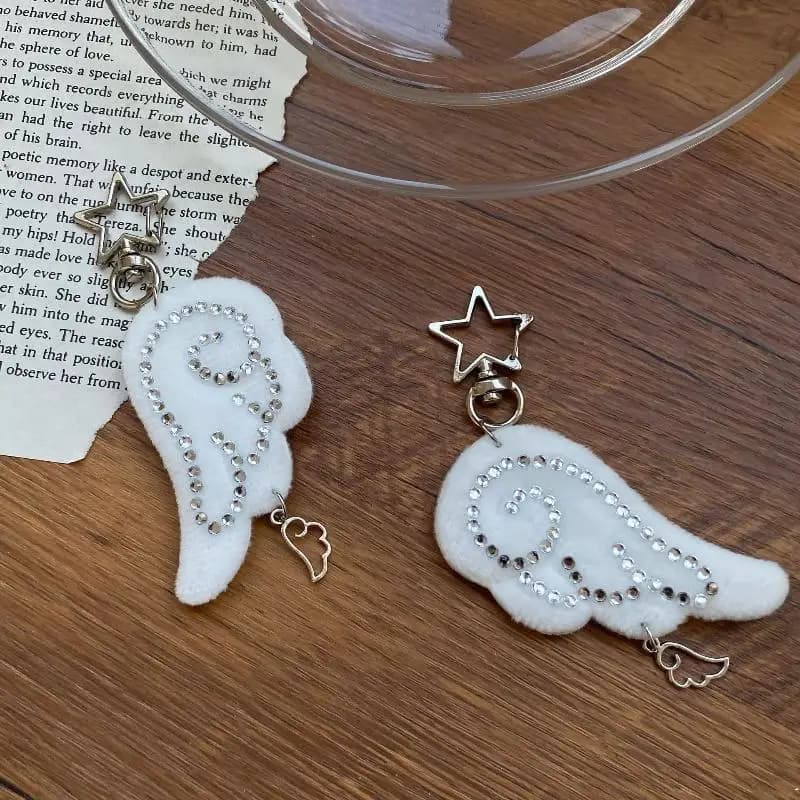 INS Style Retro Fabric Star Chain Wing Pendant Keychain Y2K Angel Mobile Phone Chain Bags Ornament Decoration Accessories Gifts
