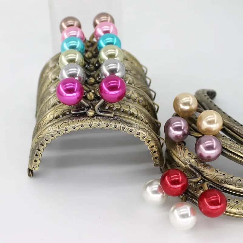 1PCS 8.5cm Pearl Beads Antique Bronze Metal Purse Frame Handle for Clutch Bag Handbag Accessories Making sewing Kiss Clasp Lock