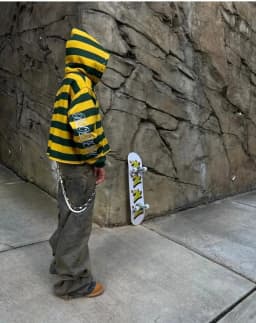 Men Casual Yellow and Green Striped Zip Up Hooded Sweatshirt American Streetwear Retro Campus Sports Style with Rivet Decoration