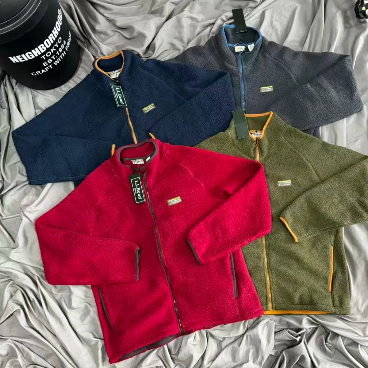 Unisex Outdoor Fleece Jacket Zipper Collar Warmth Casual Style Long Sleeve Windproof Inspired Sweatshirt for Hiking