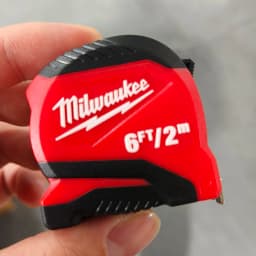 Milwaukee 48-22-1706 6FT/2M Compact Keychain Tape Measure Portable Heavy Duty Measuring Tool For DIY & Professionals