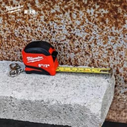 Milwaukee 48-22-1706 6FT/2M Compact Keychain Tape Measure Portable Heavy Duty Measuring Tool For DIY & Professionals