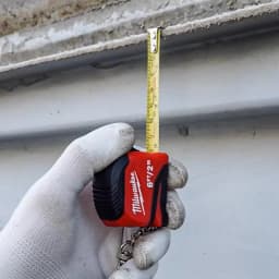 Milwaukee 48-22-1706 6FT/2M Compact Keychain Tape Measure Portable Heavy Duty Measuring Tool For DIY & Professionals