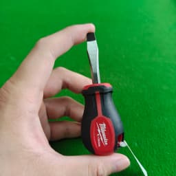 Milwaukee 4932471787/4932471780 Tri-Lobe Grip Stubby Screwdriver Set PH2 x 45mm/SL 1.2x6.5x45mm
