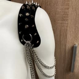 UYEE unisex synthetic leather shoulder armor with rivet details and chain tassel fashionable black studded waistband accessory