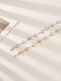 HERSHINE 1-piece plus-size women's hollow-out pearl and floral waist chain, an elegant and fashionable accessory，spring，summer