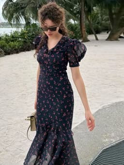 Floral Puff Sleeves Maxi Dresses Women's Slim Waist-cinching Hip-wrap V-neck Dress 2026 New Ladies Summer Vacation Outwear