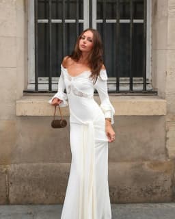 Elegant Curvy White Long Sleeve Dress Women's Sexy V Neck Lace Backless Maxi Dresses Winter Autumn Evening Female Clothing 2026