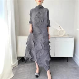 LANMREM Pleated Long Dress For Women Elastic Loose Irregular Pleated Stand Collar Pullover Famale Clothing Half Sleeve 2DB4256