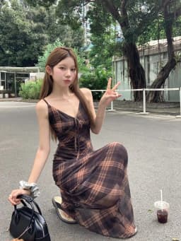 Summer New Women's Gentle Grid Strap Dress Waist Inward Meat Conceal Thin Pear Shape Retro Dress H Version Spring Autumn