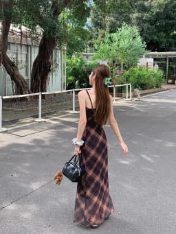 Summer New Women's Gentle Grid Strap Dress Waist Inward Meat Conceal Thin Pear Shape Retro Dress H Version Spring Autumn