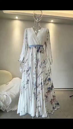 New Spring Summer Ladies Elegant Dress Sexy V-neck Print Long Sleeve Big Swing A-line Holiday Dress Women Maxi Dresses Clothing