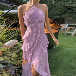 Elegant Women Ruffle Pleated Long Dress Fashion Sleeveless Halter Irregular Tiered Pleated Flowy Maxi Dresses for Wedding Party