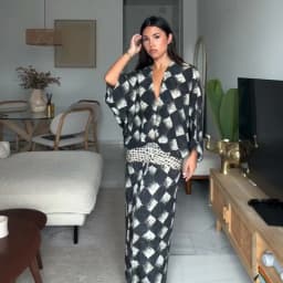 V-Neck Loose Waist Cinched Long Dress Woman Contrasting Colors Short Sleeve Pleated Maxi Dresses Chic Vacation Women's New Dress