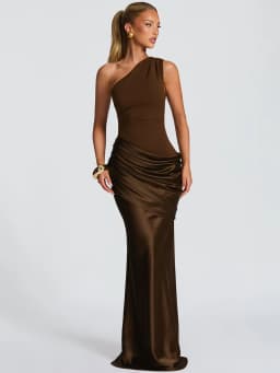 Mozision One Shoulder Backless Sexy Maxi Dress Women Gown Elegant Patchwork Skew Collar Sleeveless Bodycon Club Party Long Dress