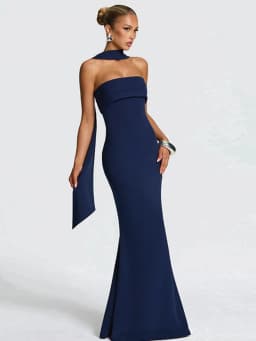 Mozision Off-shoulder Strapless Sexy Maxi Dress Women Gown Scarf Collar Sleeveless Backless Bodycon Club Party Evening Dresses