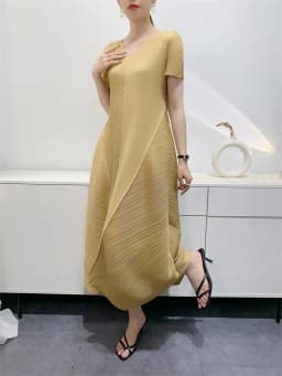 Miyake Bud Elegant Dresses for Women 2024 Autumn New Pleated Casual Fashion Solid Color Party Formal Occasion Dresses