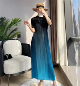 Long Dresses Elegant Party Dresses Woman Miyake Pleated Dress Female Gradient Long Loose Fashion Stitching Drape Bottoming Dress