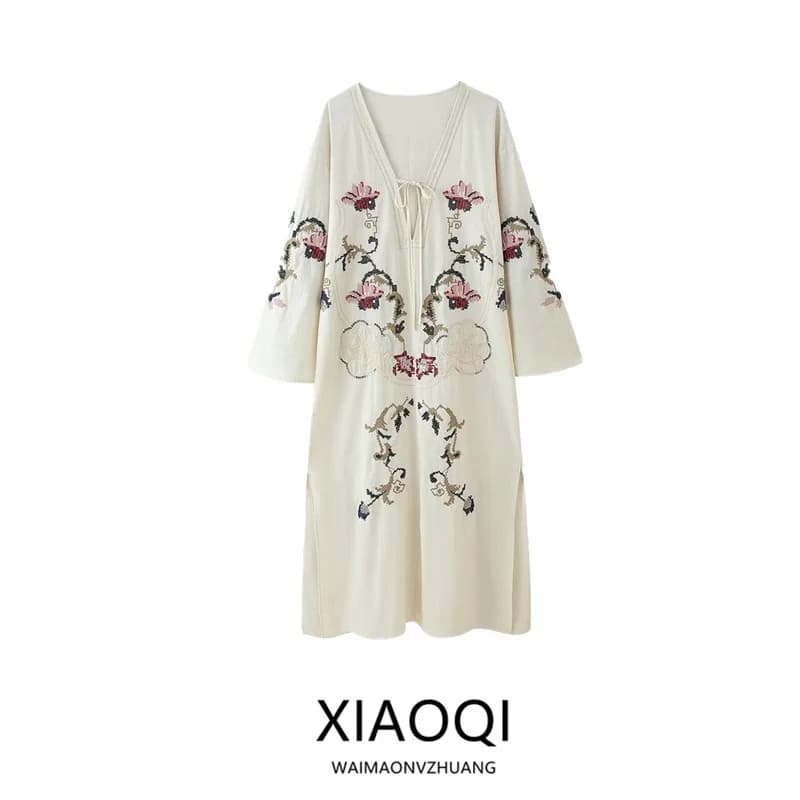 Summer 2025 New Women's Loose Design Sense Flower Embroidery Long Dress Mid-Length A-Line Skirt Style V-Neckline Long Sleeve