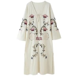 Summer 2025 New Women's Loose Design Sense Flower Embroidery Long Dress Mid-Length A-Line Skirt Style V-Neckline Long Sleeve