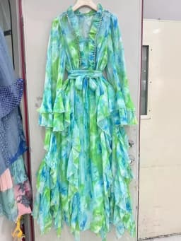 Spring/summer 2025 new V-neck long-sleeved dress with sling print elegant lace waist wooden ear layer upon layer ruffled long sk