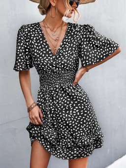 Women's Sexy V-Neck Mini Dress Floral Print Slim Fit Short Elegant Dress with Lotus Leaf Sleeves Fashionable Female Attire