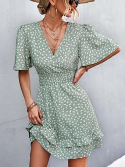 Women's Sexy V-Neck Mini Dress Floral Print Slim Fit Short Elegant Dress with Lotus Leaf Sleeves Fashionable Female Attire
