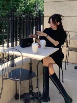 Retro Bubble Sleeve Knitted Short Dress Women Loose Sweater Dress round Neck Pullover Autumn New Style Comfortable Casual Dress