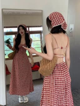 Summer Vacation Style Backless Red Plaid Strap Dress Sweet Waist Cinching V-Neck Long Dress A-Line Silhouette High Waist