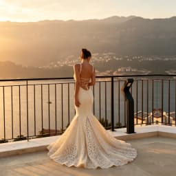 Suninheart Elegant Lace Mermaid Maxi Dress Spaghetti Strap Backless Evening Gown with for Wedding Party Beach Vacation