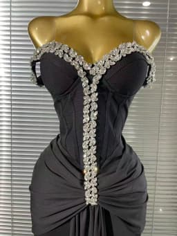 Black Color Women Sexy Off the Shoulder Shining Crystal Bodycon Long Gowns Dress Elegant Evening Party Celebrate Outfit