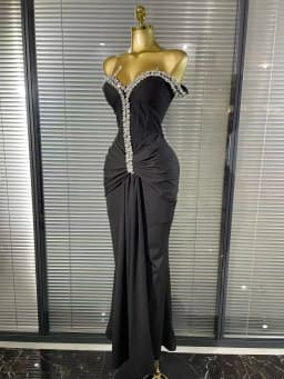 Black Color Women Sexy Off the Shoulder Shining Crystal Bodycon Long Gowns Dress Elegant Evening Party Celebrate Outfit