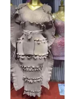 2025 High-end Banquet Dress Light Luxury Niche Ruffle Cake Skirt Heavy Industry Pleated Slim Long Dresses Summer New