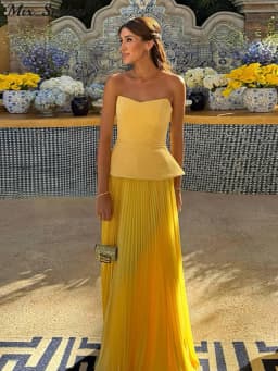 Fashion Yellow Skirts Sets Women's Slim Sleeveless Backless Strapless Tops High Waist Pleated Skirt 2026 Summer Lady Holiday Rob