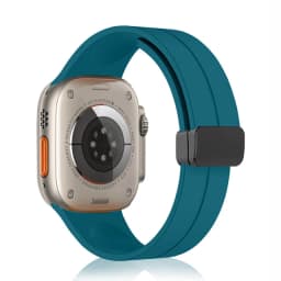 Magnetic Strap For Apple watch ultra band 49mm 45 mm Silicone Bracelet iWatch Series 7 8 se 6 5 3 44mm 45mm 40mm 41mm 42mm 38mm