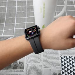 Magnetic Strap For Apple watch ultra band 49mm 45 mm Silicone Bracelet iWatch Series 7 8 se 6 5 3 44mm 45mm 40mm 41mm 42mm 38mm