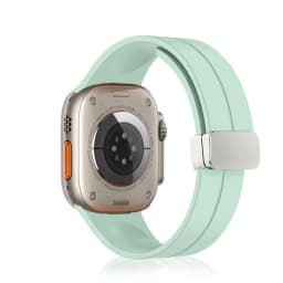 Magnetic Strap For Apple watch ultra band 49mm 45 mm Silicone Bracelet iWatch Series 7 8 se 6 5 3 44mm 45mm 40mm 41mm 42mm 38mm