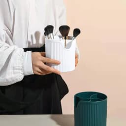 4 Lattices Cosmetic Make-up Brush Storage Box Table Organizer Make Up Tools Pen Storage Makeup Nail Polish Cosmetic Holder Box