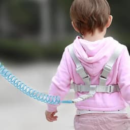 Kid Harness With Leash Glow-in-The-Dark Toddler Leashes Anti-Lost Wrist Link Child Safety Harness Tether Anti-Lost Bracelet