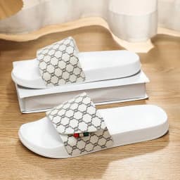 Slippers Men Women Slipper High Quality Beach Slipper Anti-slip Bedroom Slides Light Non-slip Tenis Luxury Slides Plus Size36-48