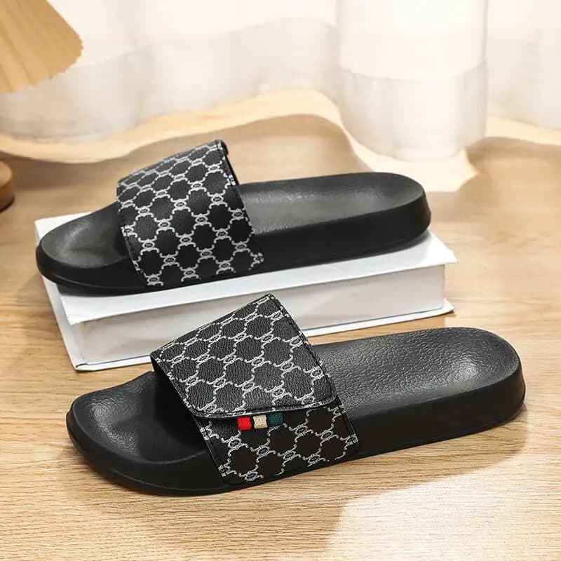 Slippers Men Women Slipper High Quality Beach Slipper Anti-slip Bedroom Slides Light Non-slip Tenis Luxury Slides Plus Size36-48
