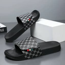 Slippers Men Women Slipper High Quality Beach Slipper Anti-slip Bedroom Slides Light Non-slip Tenis Luxury Slides Plus Size36-48