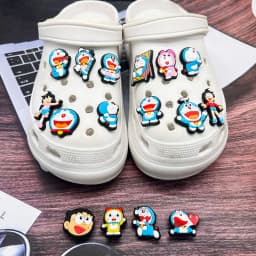 1-16pcs Doraemon Shoes Charms PVC Anime Shoe Accessories Fashion Boys Sandals Garden Shoe Buckle DIY Buckle
