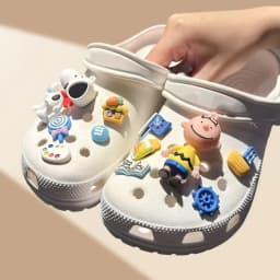 Hot Sale Snoopy Shoe Charms for Clogs 3D DIY Doll Shoe Buckle Decorations Sandals Accessories Party Favors & Gift Set