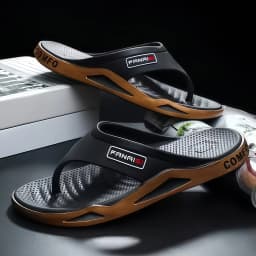 Men's New Spring and Summer Casual Color-Blocking Versatile Eva Comfortable Flip-Flops for Indoor Home Bathroom and Outdoor Daily Use