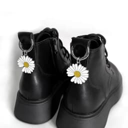 2pcs Daisy Flower Shoe Buckle Design Sunflower Boots Accessory Detachable Pendant Metal Shoe Pendant Boots Heel Decoration Gifts