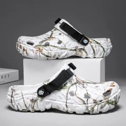 Summer Men Sandals Home Garden Shoes Comfortable Lightweight EVA Slippers Non-Slip Soft Bottom Indoor Flip Flop Outdoor Clogs